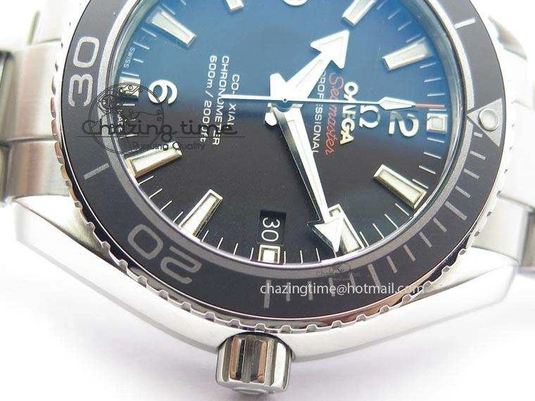 0518 Planet Ocean SS Bp Maker 45mm Black Bezel On SS Bracelet A OnTrend 8218